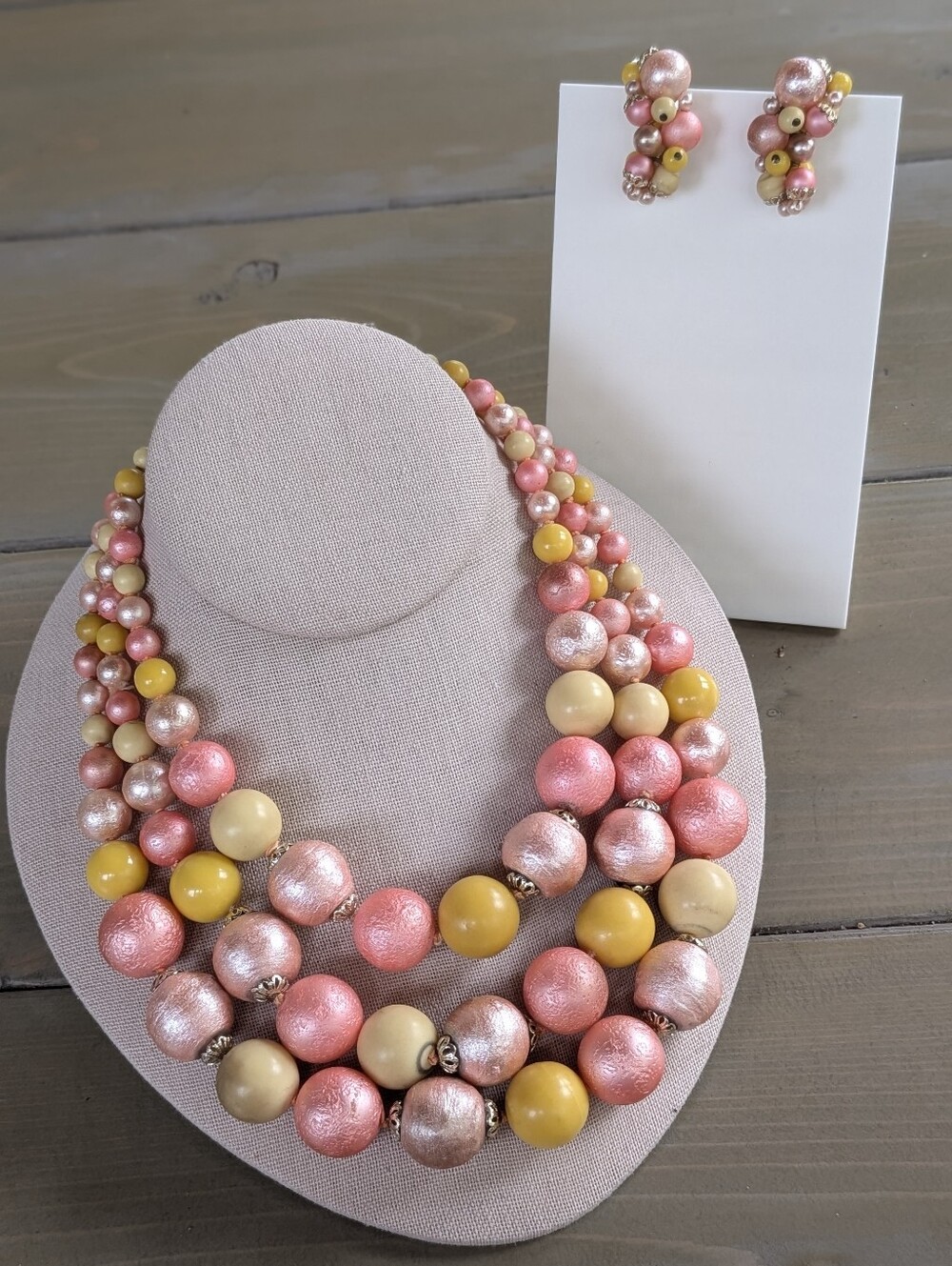 🌸 Vintage Japan 3-Strand Beaded Necklace & Matching Clip-On Earrings 🌸